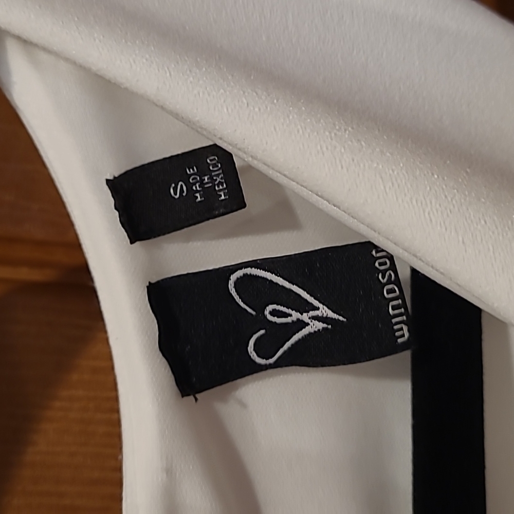 White cross top dress - Picture 7 of 7